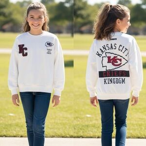 Marks & Spencer M&S NFL Kansas City Chiefs Sweatshirt Size 10-11 years